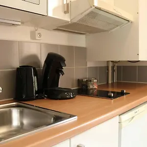405 - Sejour Romantique Dans Un De 5 - Flat-guest Parigi